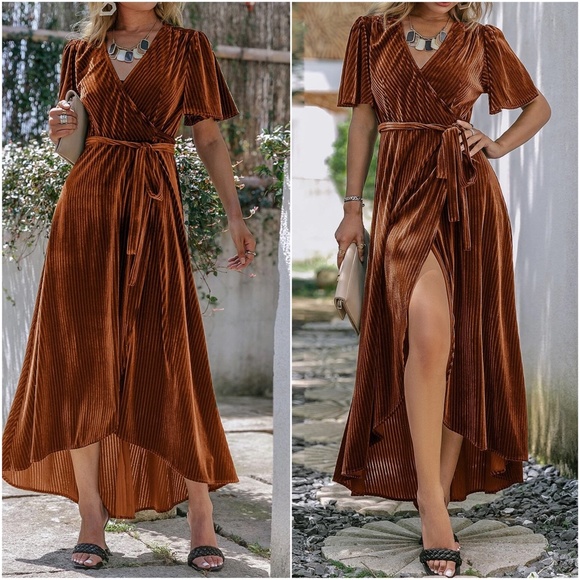 Luxe Velvet Butterfly Sleeve Maxi Dress - Picture 4 of 6
